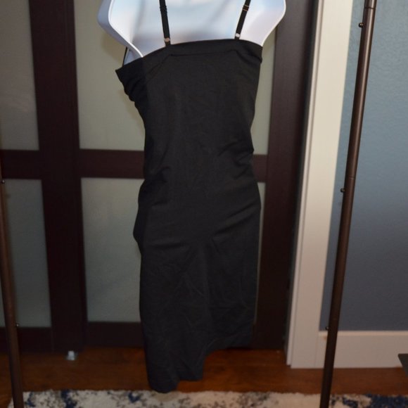 Slip - Picture 2 of 5